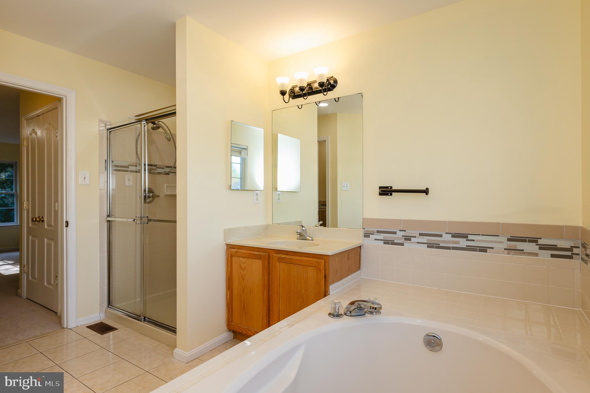 FOREST OAKS - Residential