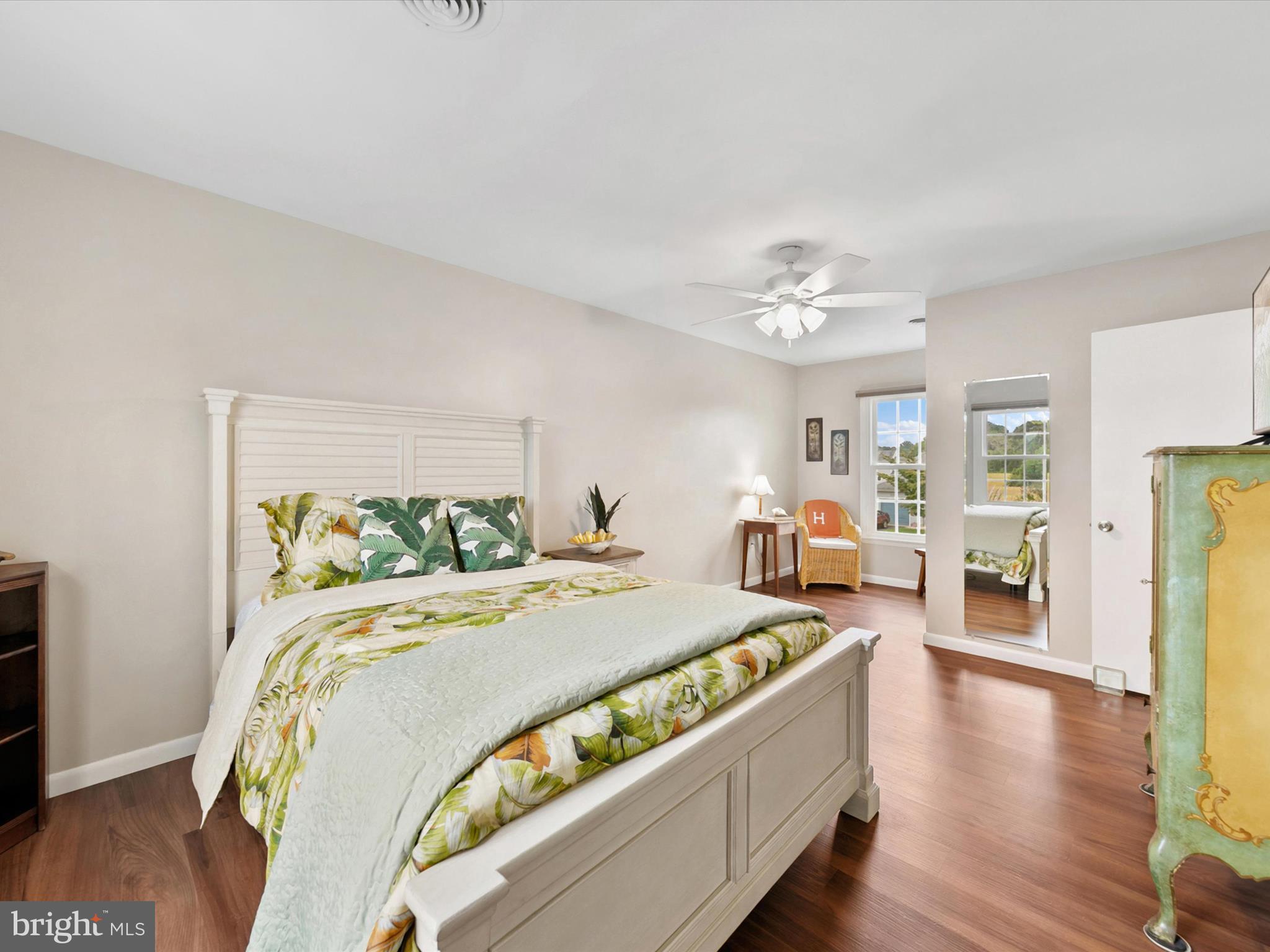 GULL POINT - Residential