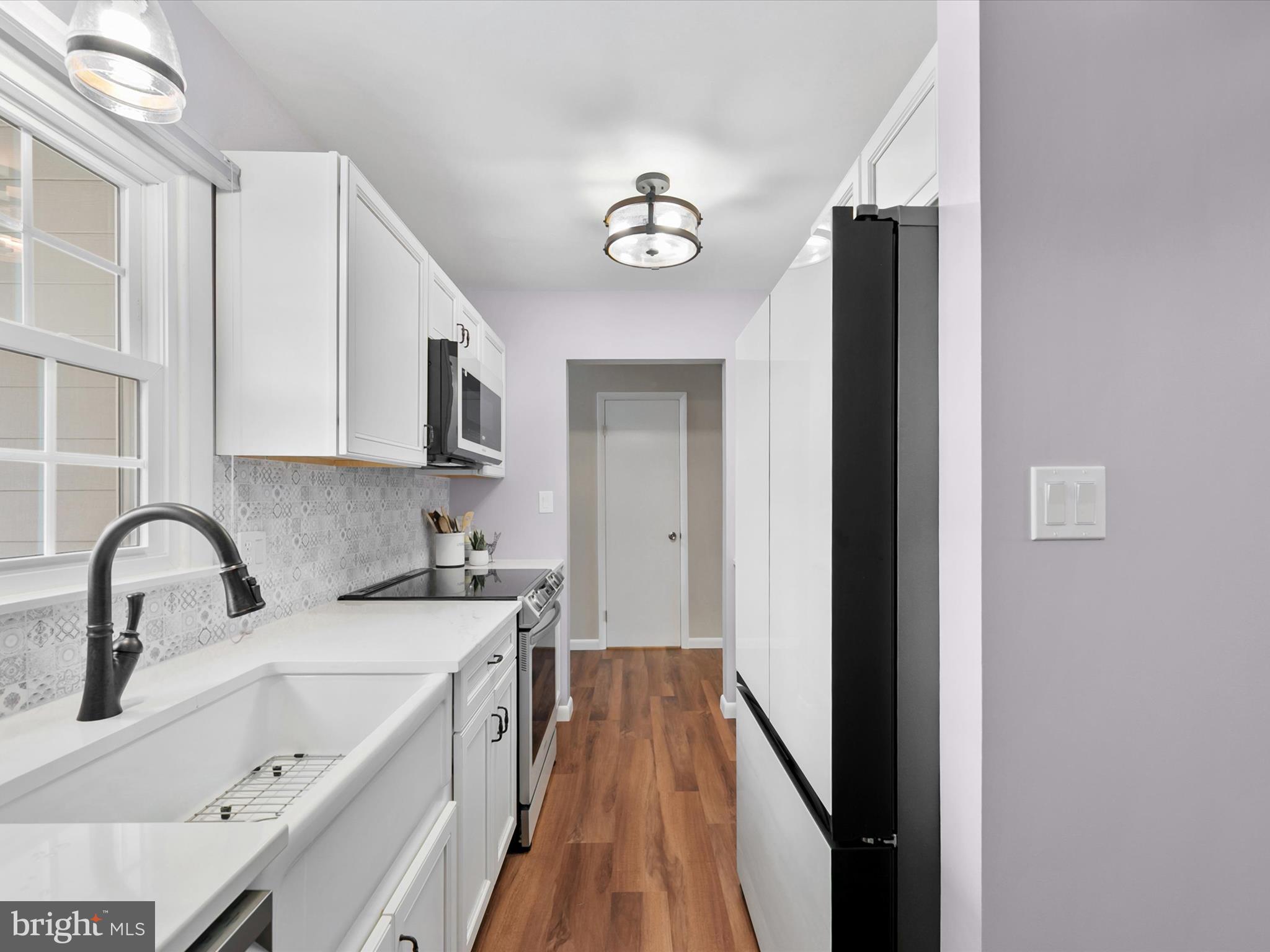 GULL POINT - Residential