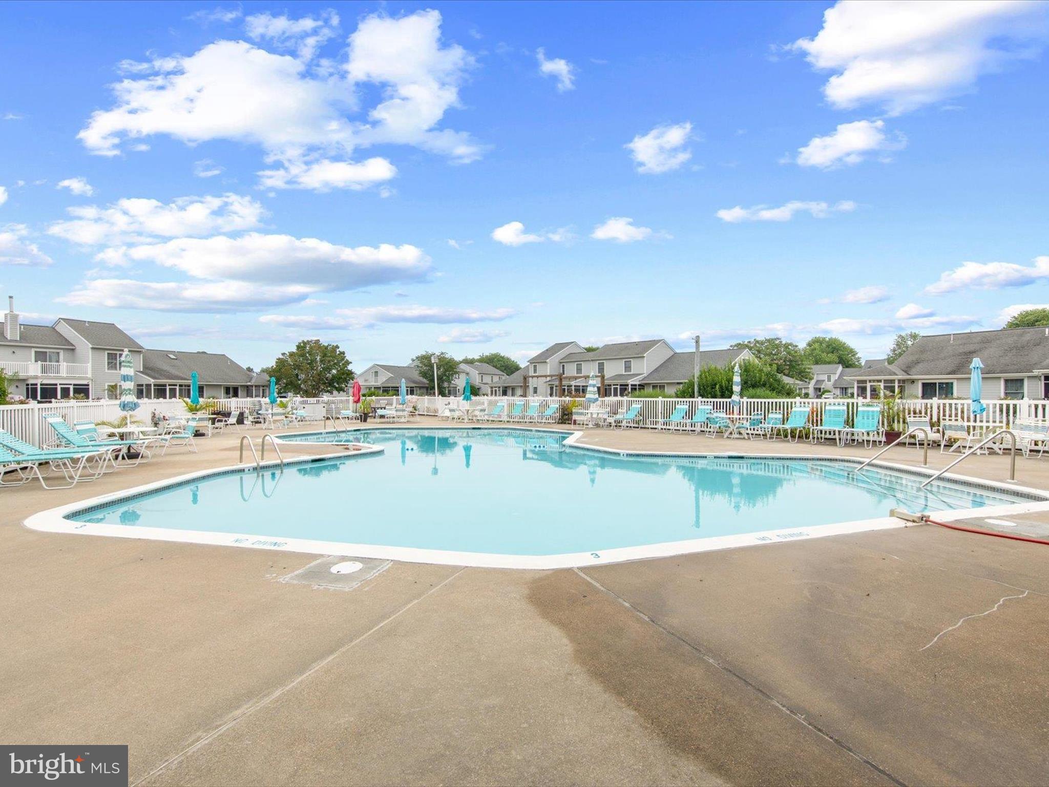 GULL POINT - Residential