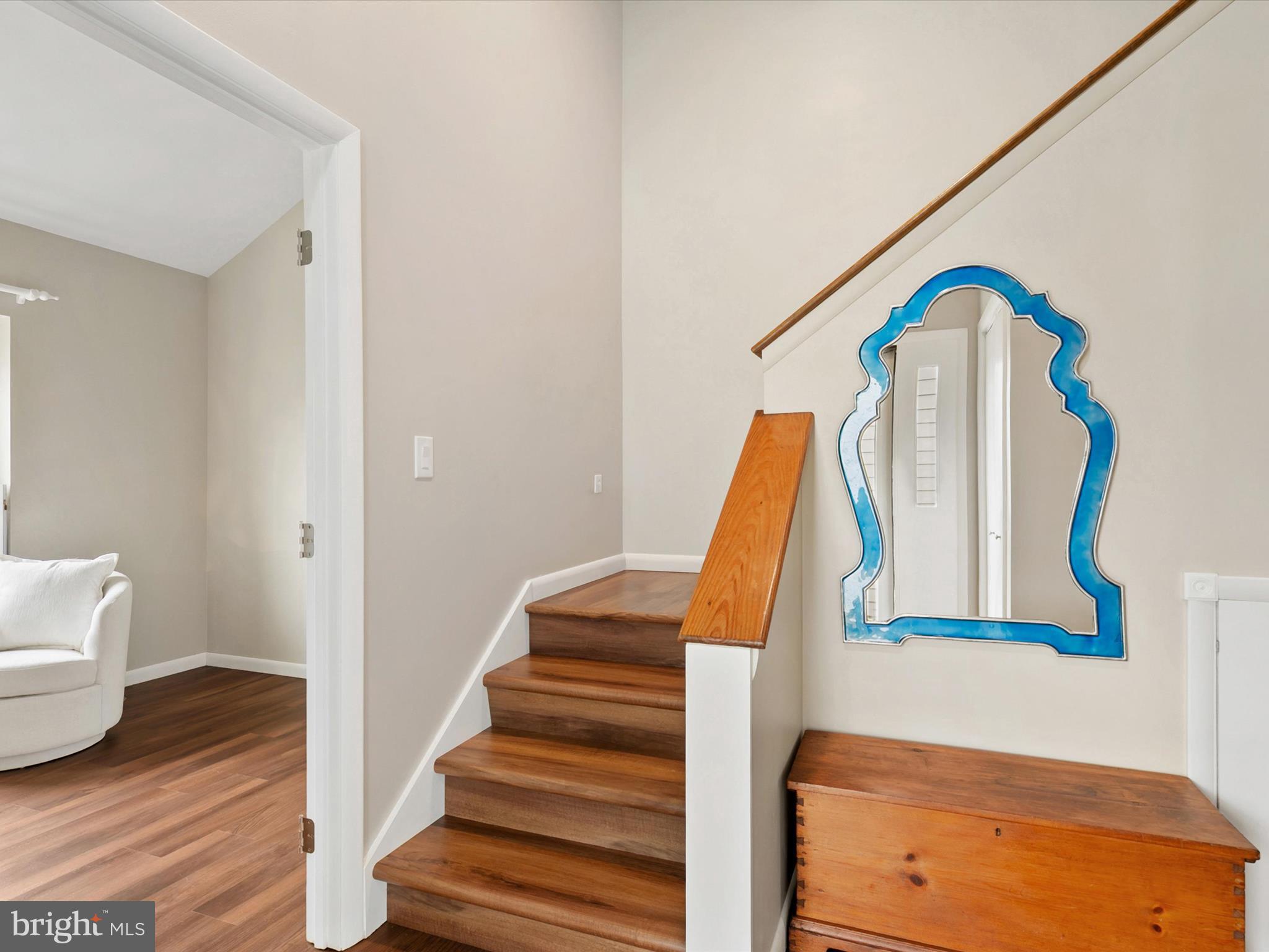 GULL POINT - Residential