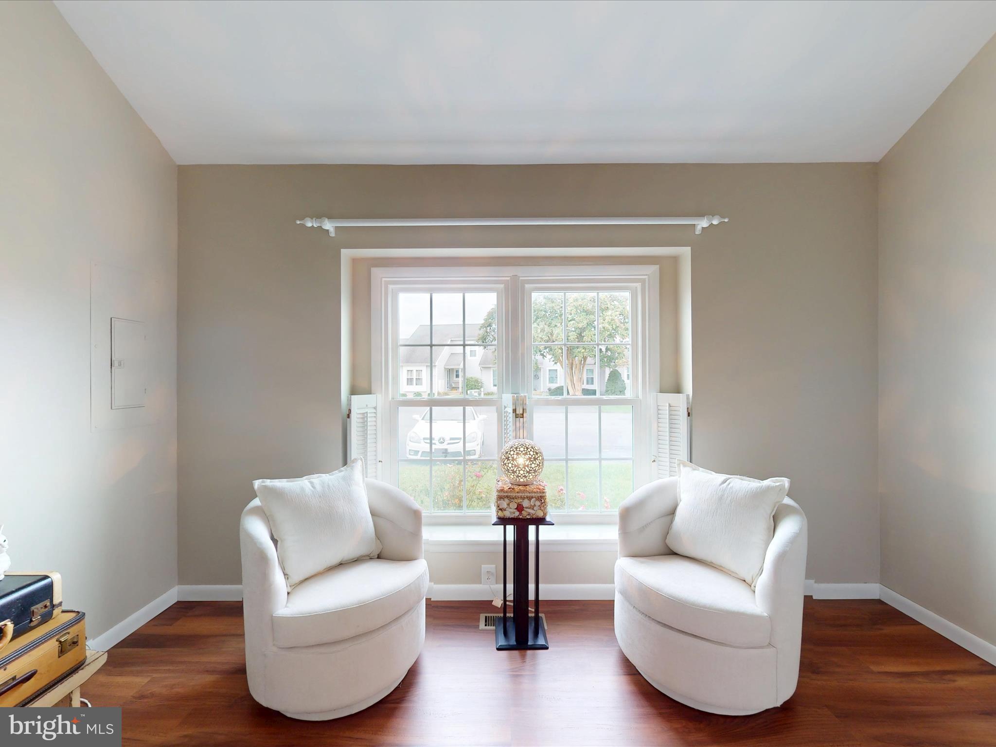 GULL POINT - Residential