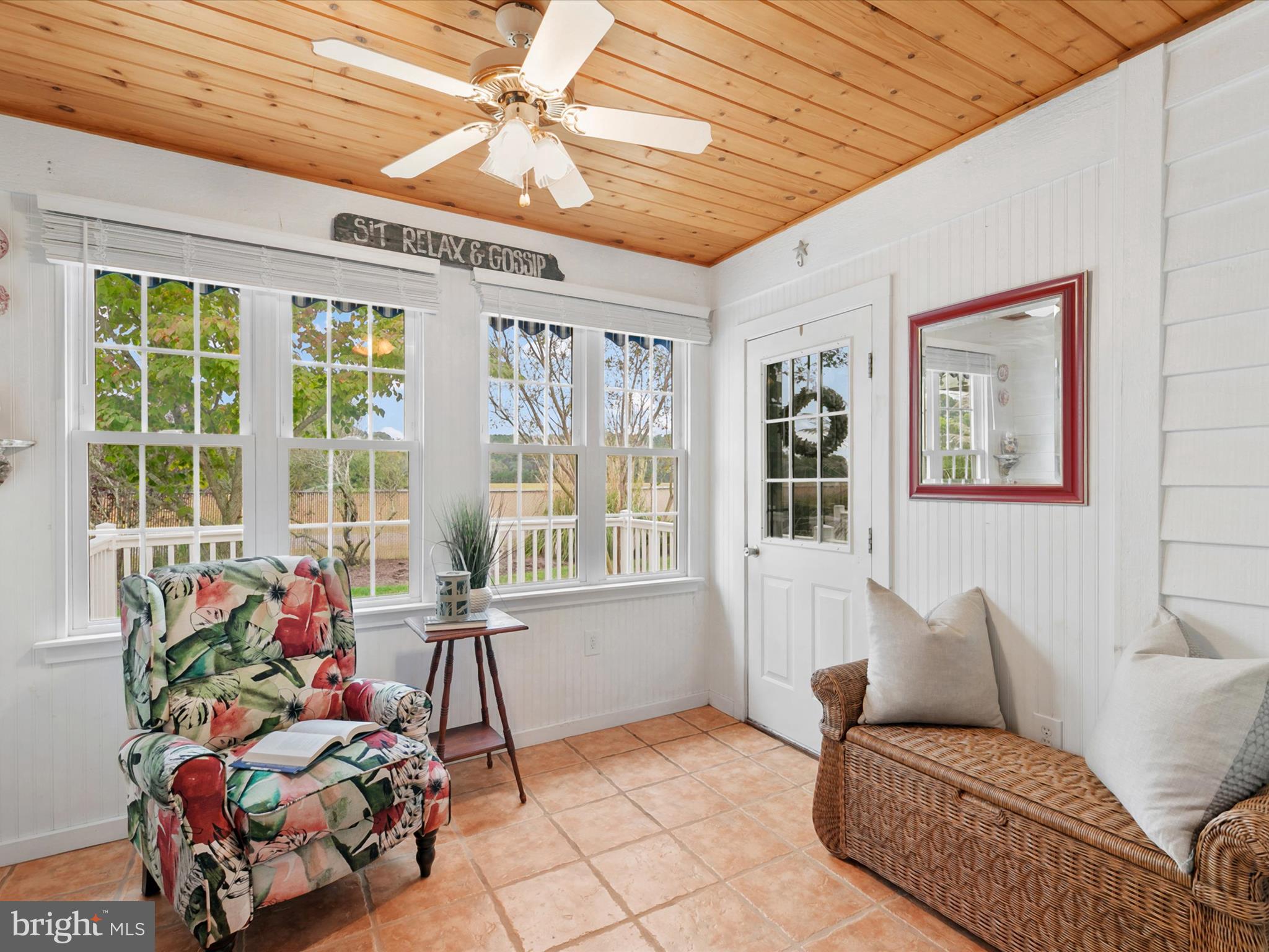 GULL POINT - Residential