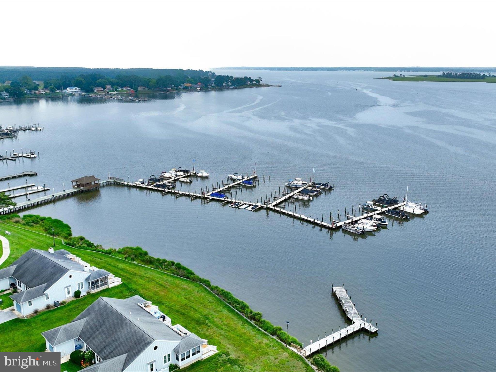 GULL POINT - Residential