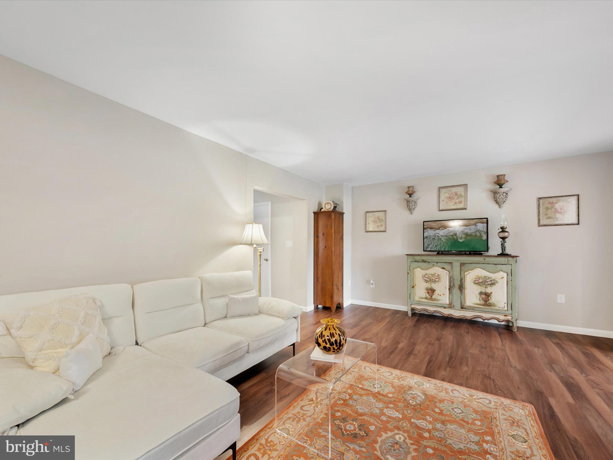 GULL POINT - Residential