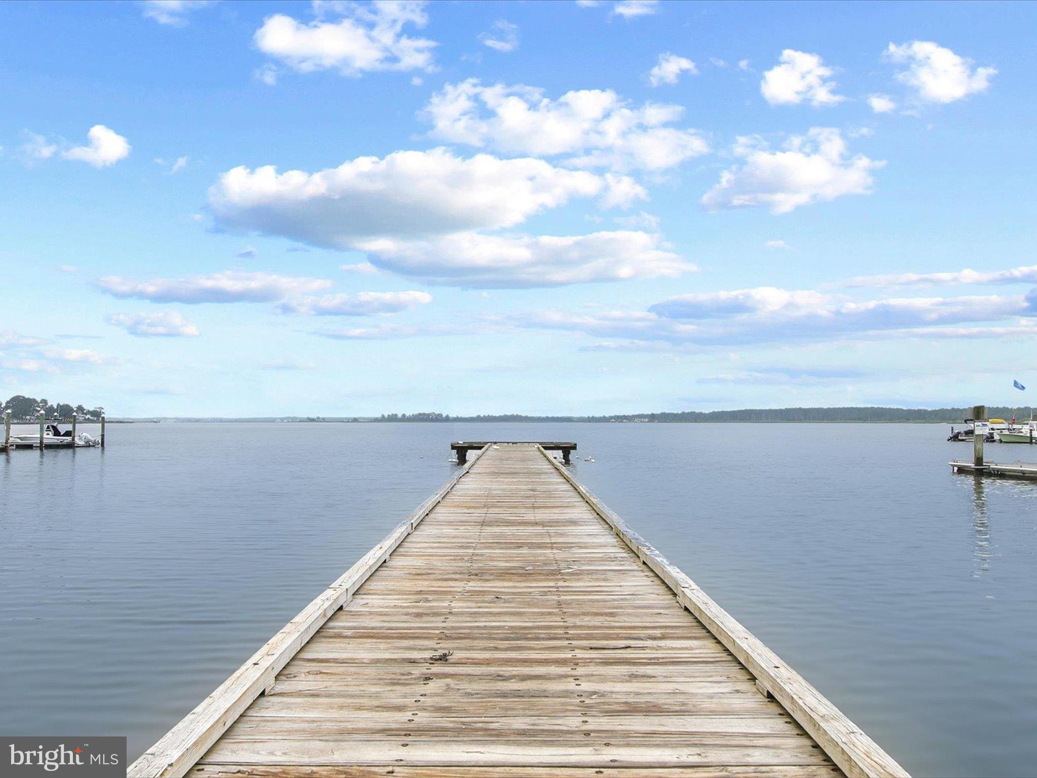 GULL POINT - Residential