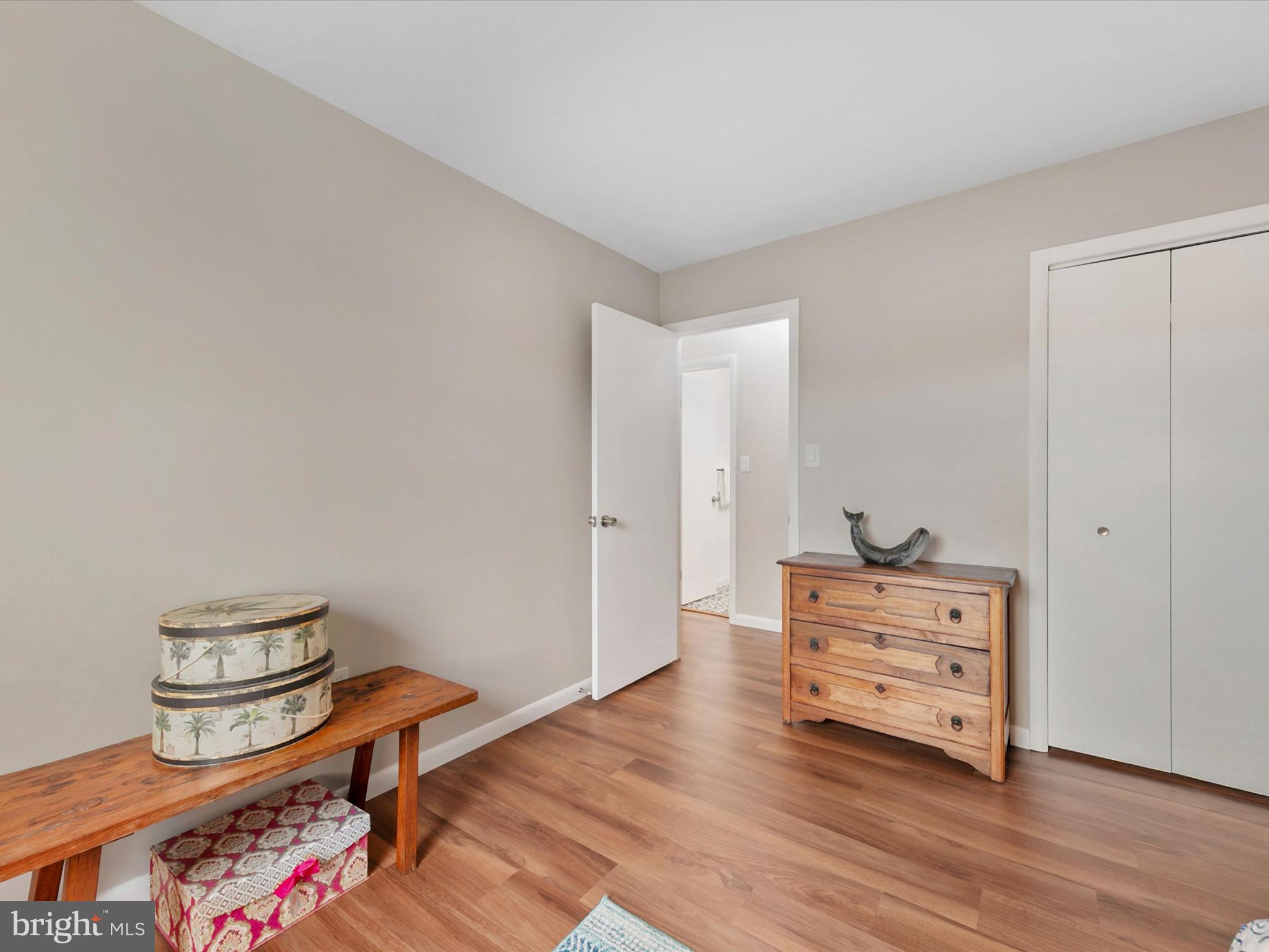 GULL POINT - Residential