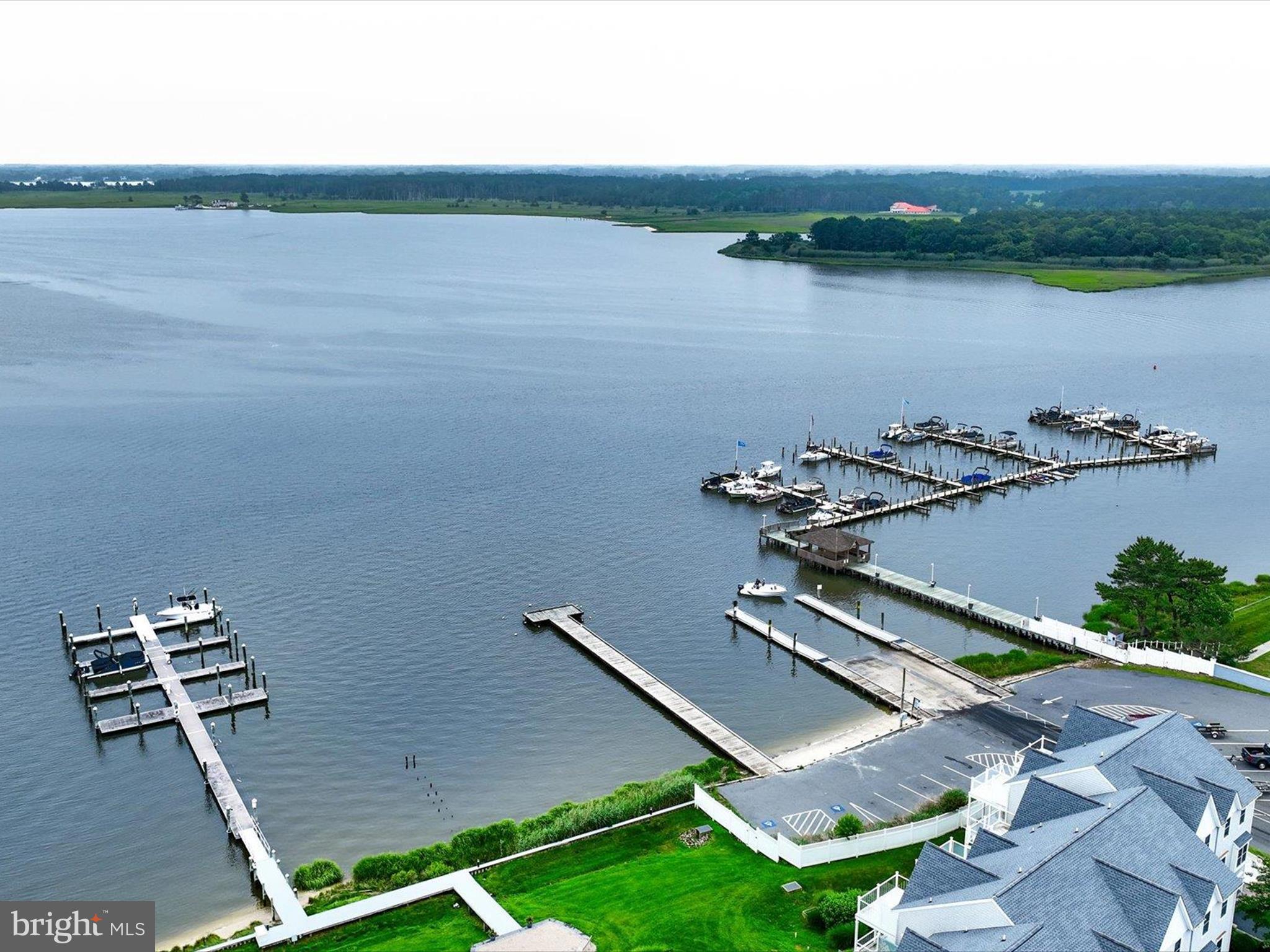 GULL POINT - Residential