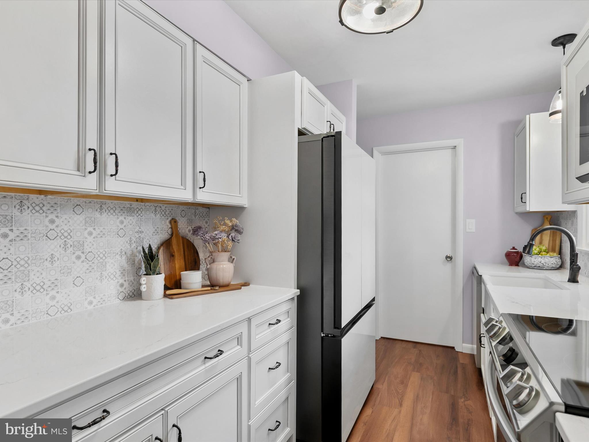 GULL POINT - Residential