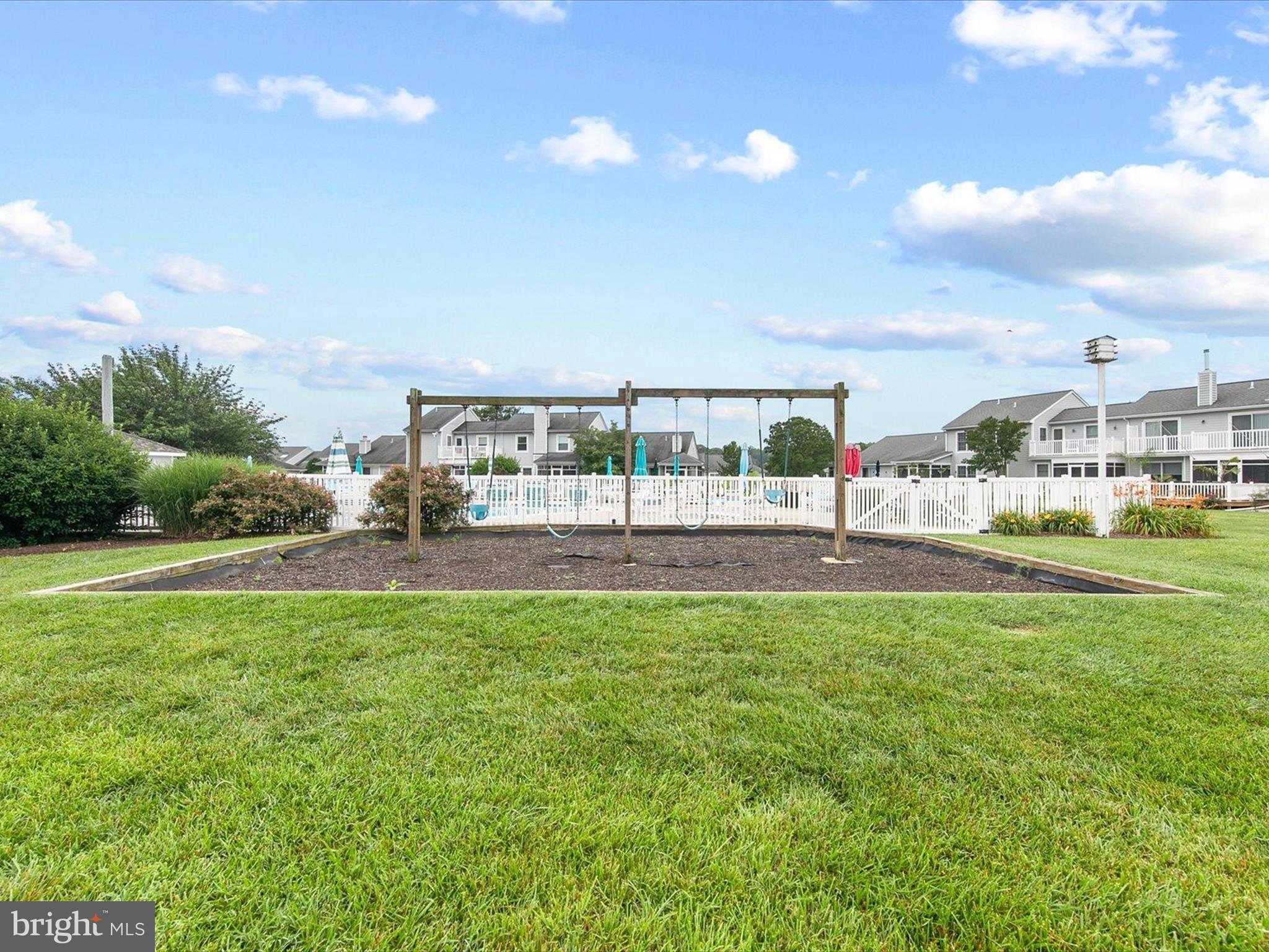 GULL POINT - Residential