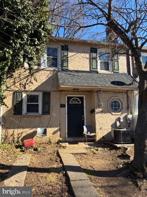 Townhouse For Sale - 26 S Pennewell Drive<br/> WILMINGTON, DE 19809