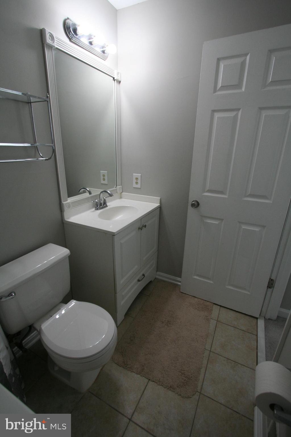 ELKRIDGE TOWN CENTER - Residential Lease