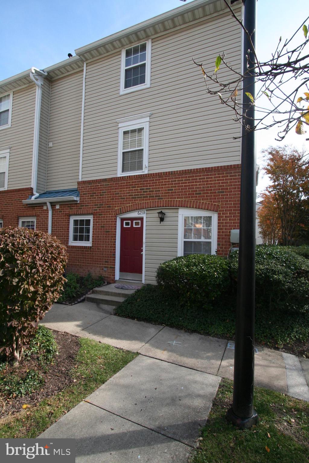 ELKRIDGE TOWN CENTER - Residential Lease