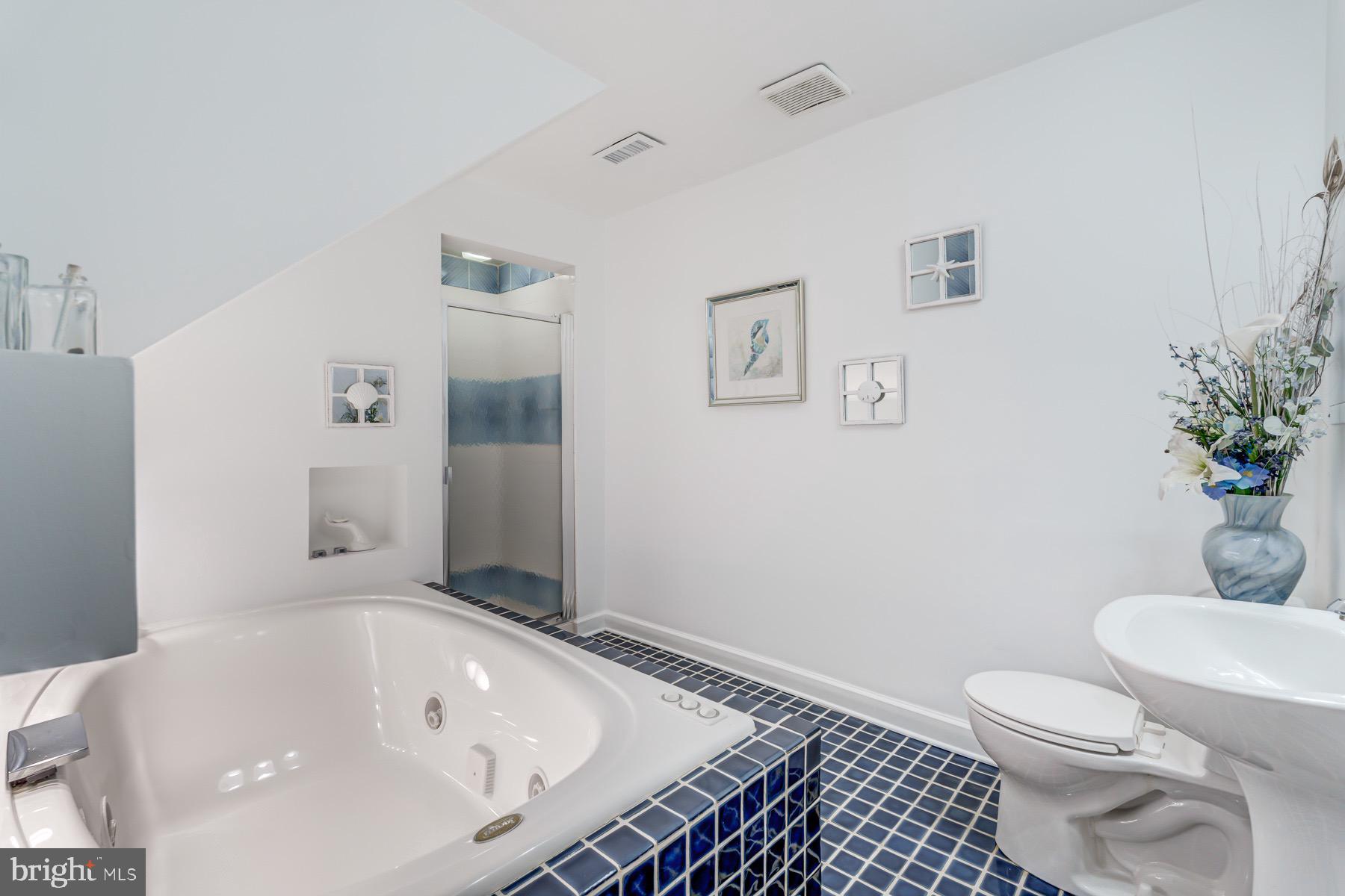 AFTON GLEN - Residential