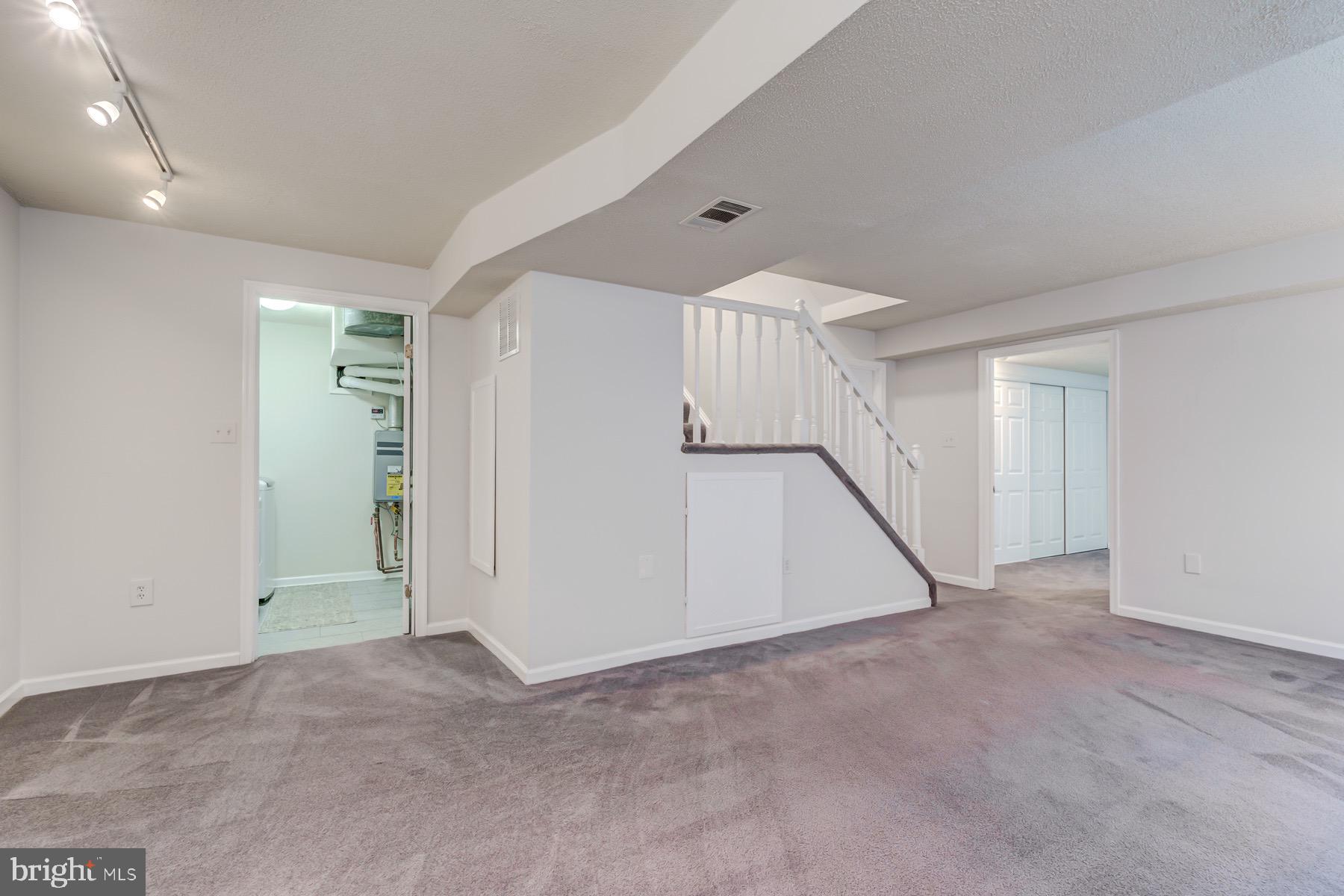 AFTON GLEN - Residential