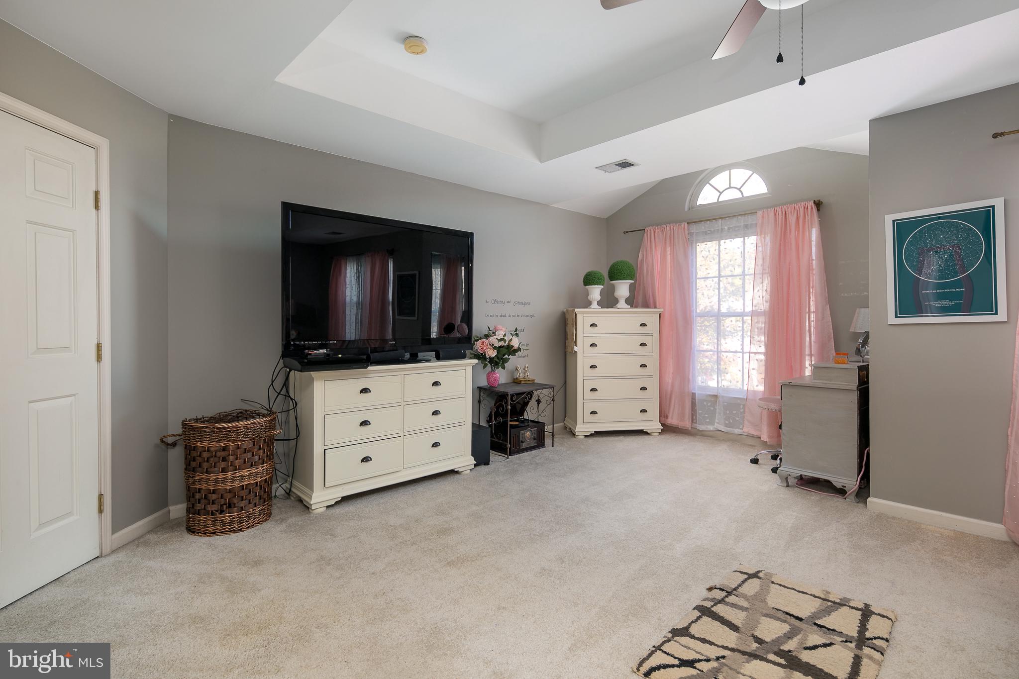 SOMERSET - Residential