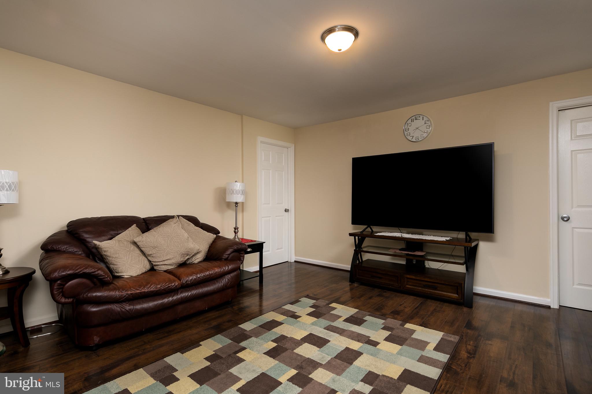 SOMERSET - Residential