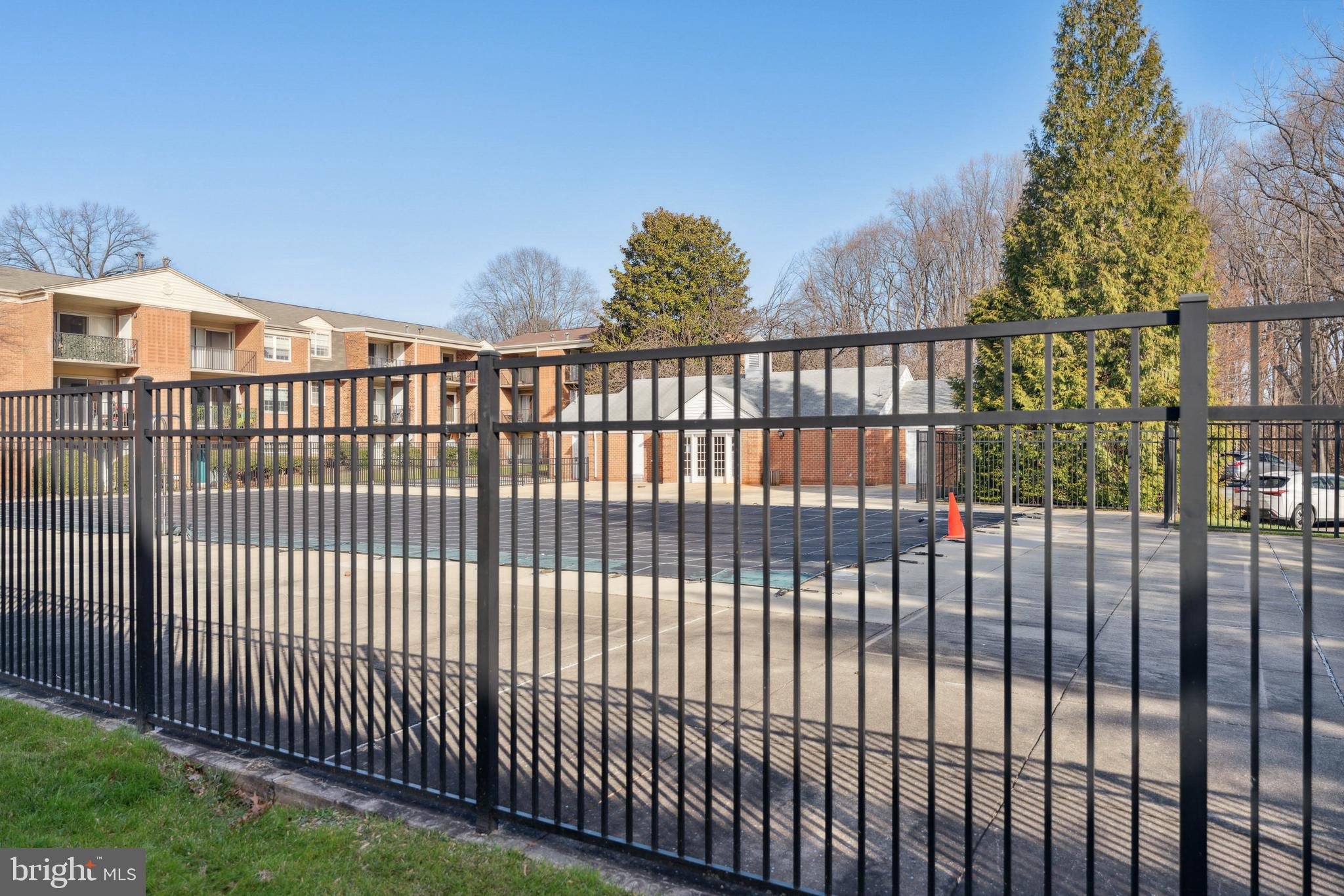 PLYMOUTH GARDENS - Residential