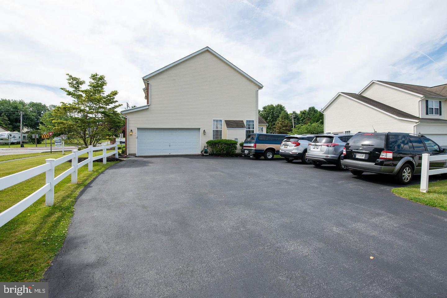 HALLIE HILL FARM - Residential