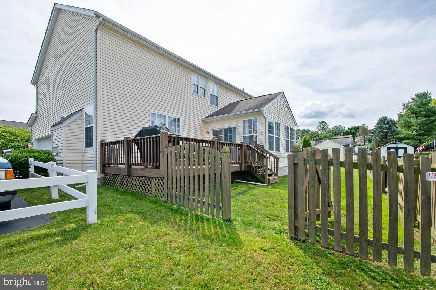 HALLIE HILL FARM - Residential