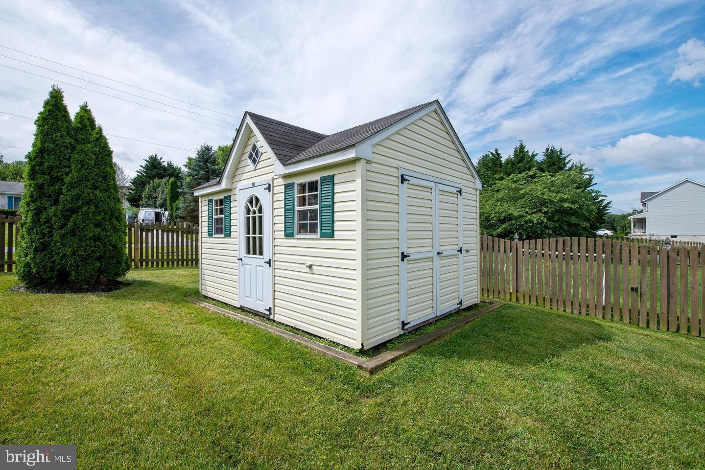 HALLIE HILL FARM - Residential