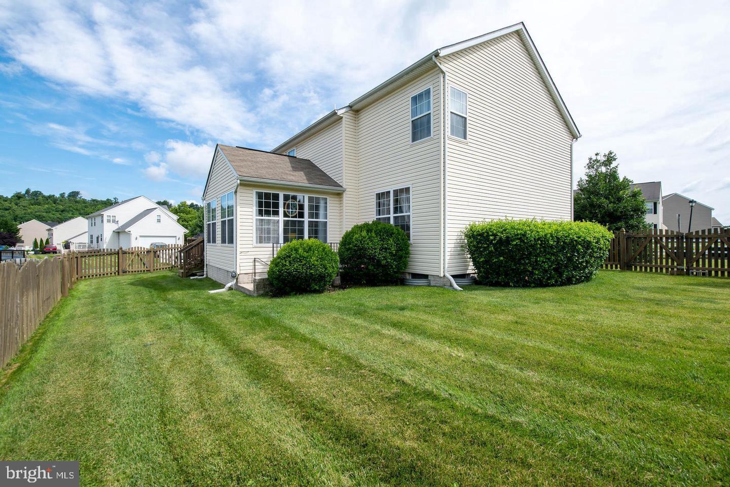 HALLIE HILL FARM - Residential