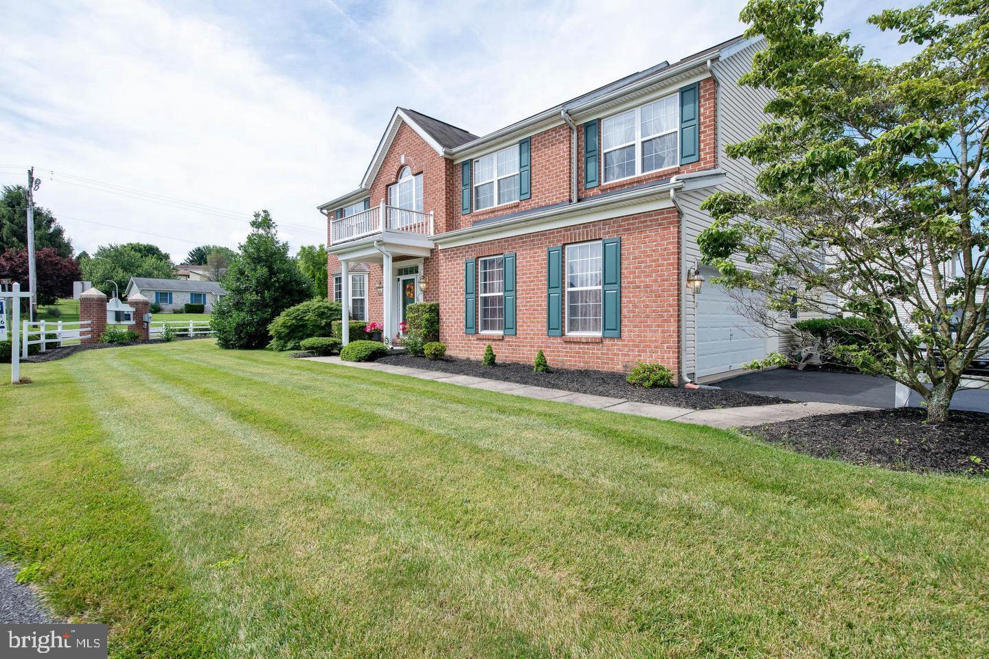 HALLIE HILL FARM - Residential