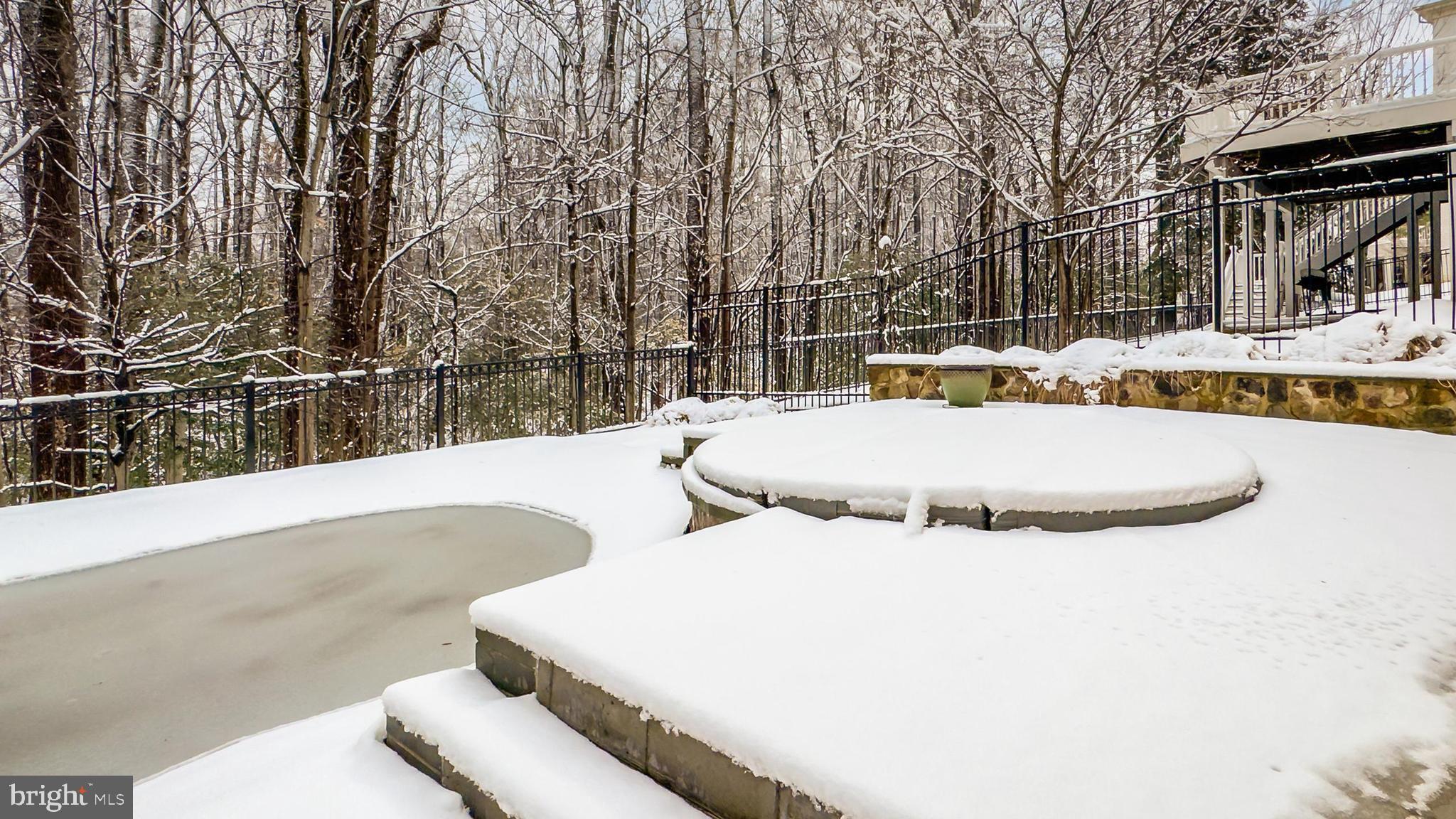 PICKETT'S RESERVE - Residential