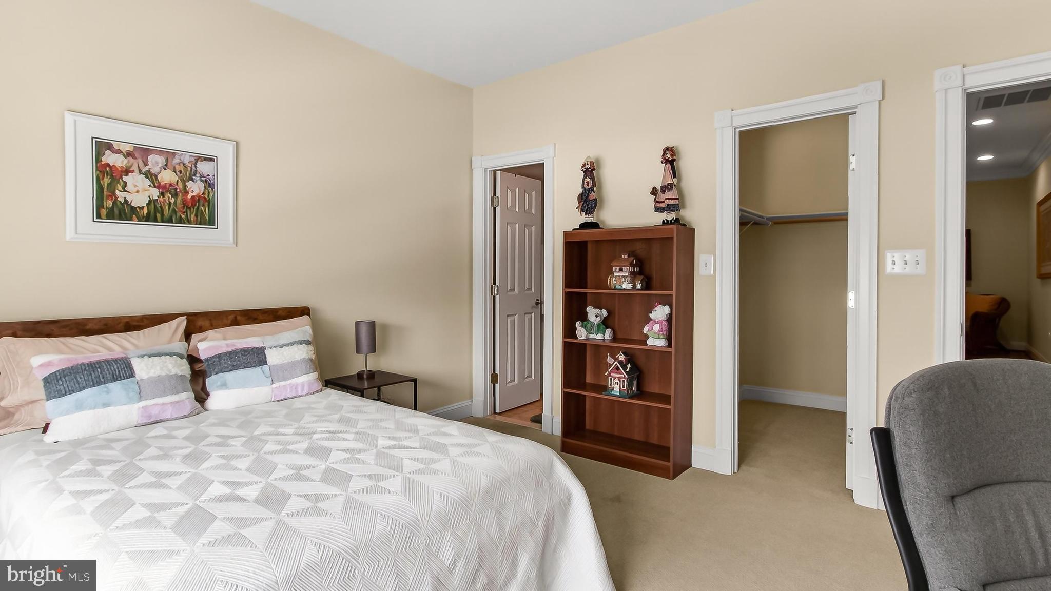 PICKETT'S RESERVE - Residential