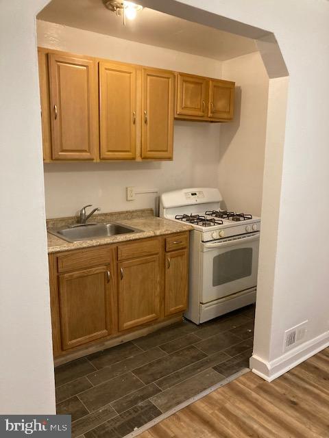 PARK CIRCLE - Residential Lease