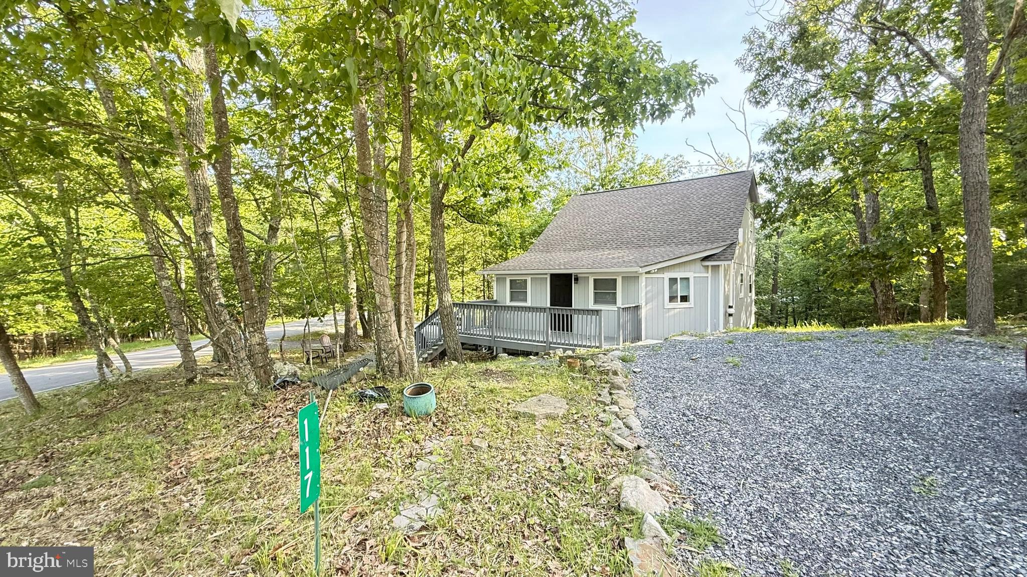 117 CLIFTON DR