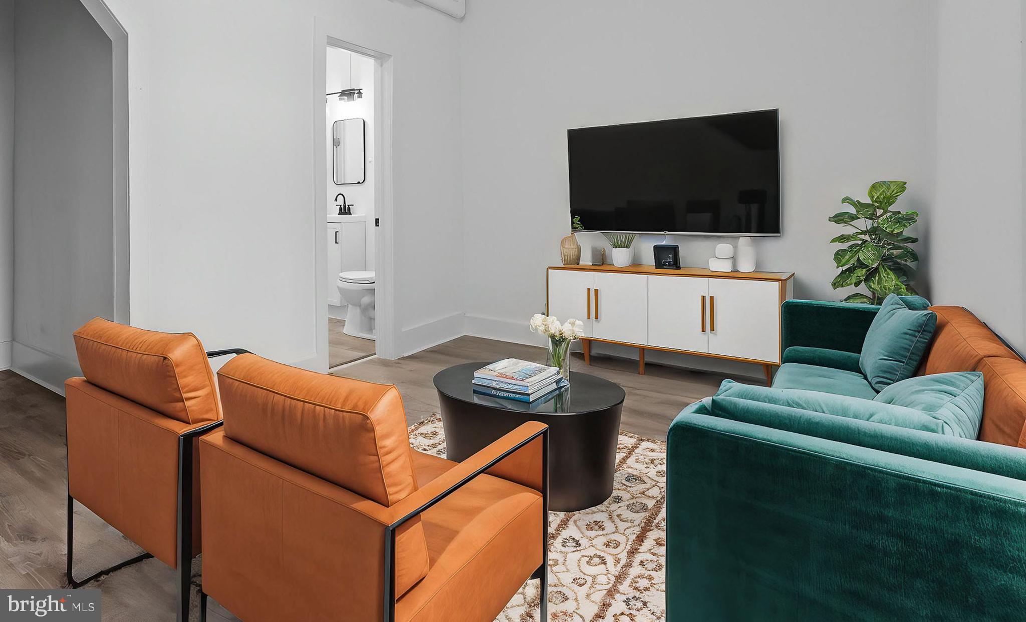 FRANKLIN SQUARE HISTORIC DISTRICT - Residential Lease