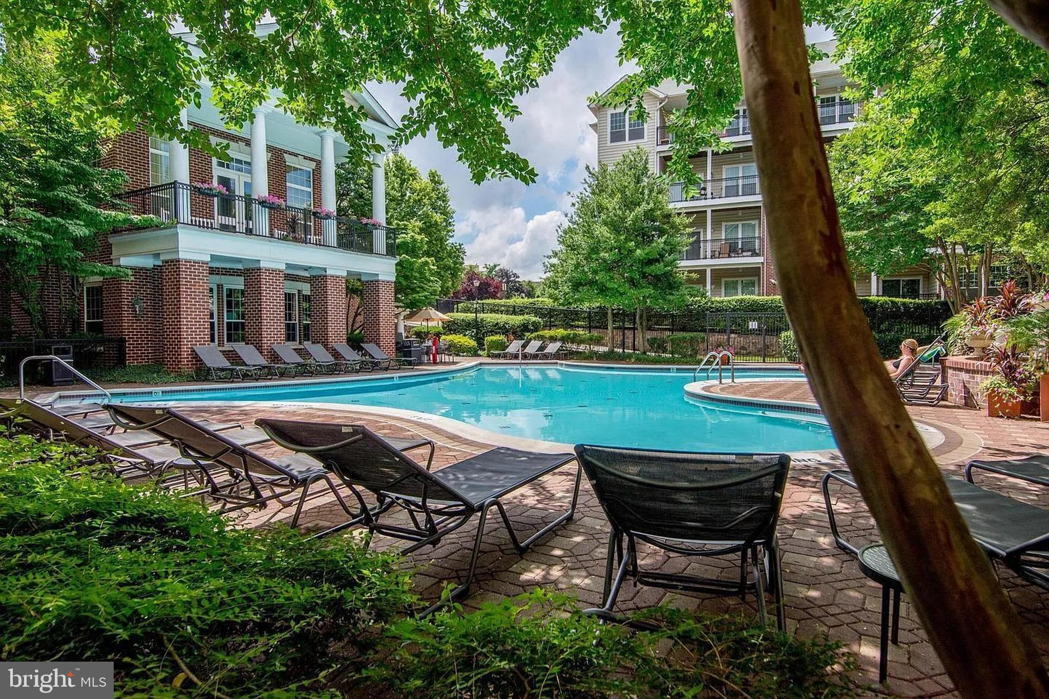 GATES OF MCLEAN - Residential