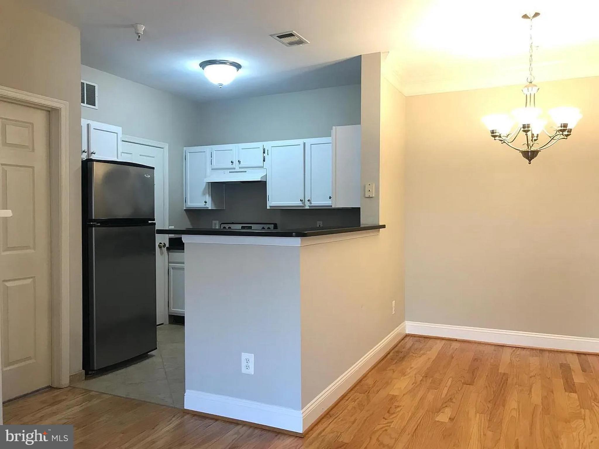 GATES OF MCLEAN - Residential