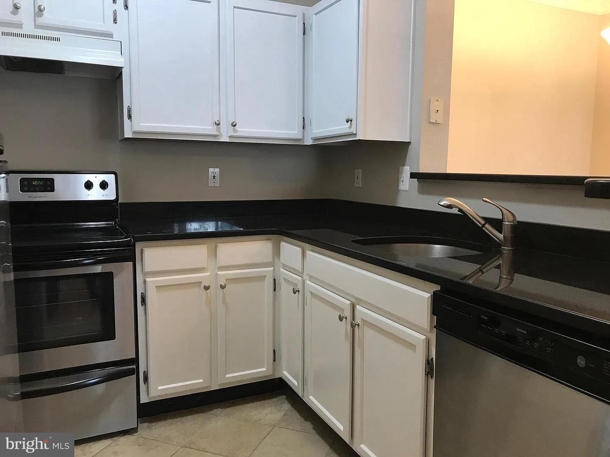 GATES OF MCLEAN - Residential