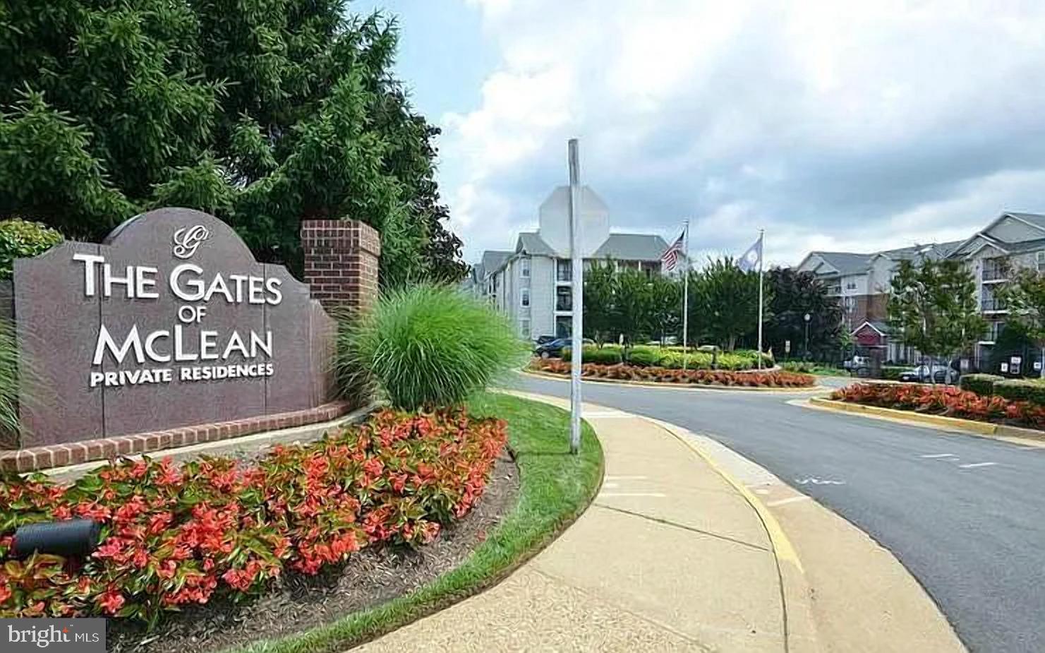 1580 SPRING GATE DRIVE 4314