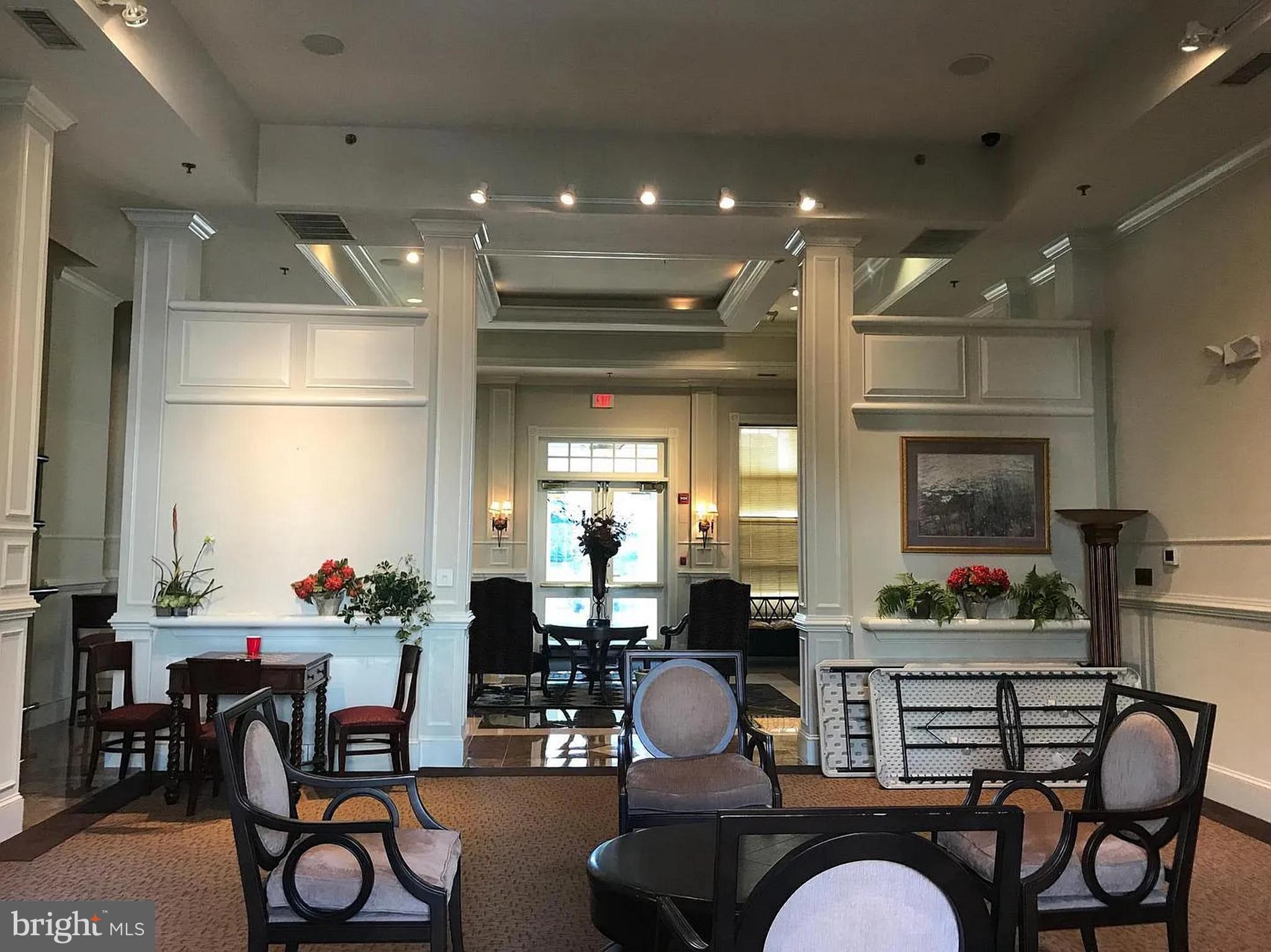 GATES OF MCLEAN - Residential