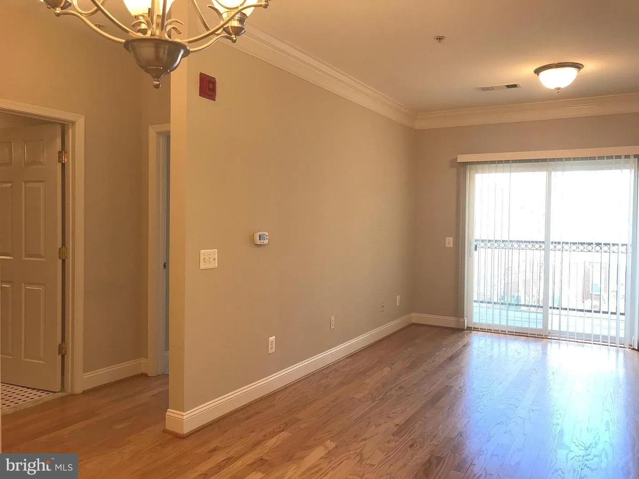 GATES OF MCLEAN - Residential