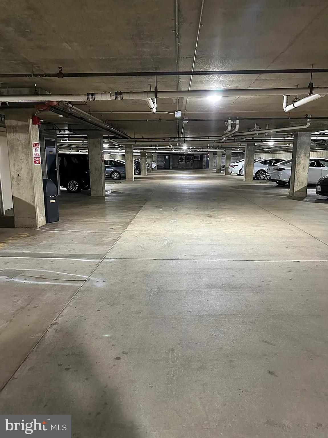 GATES OF MCLEAN - Residential