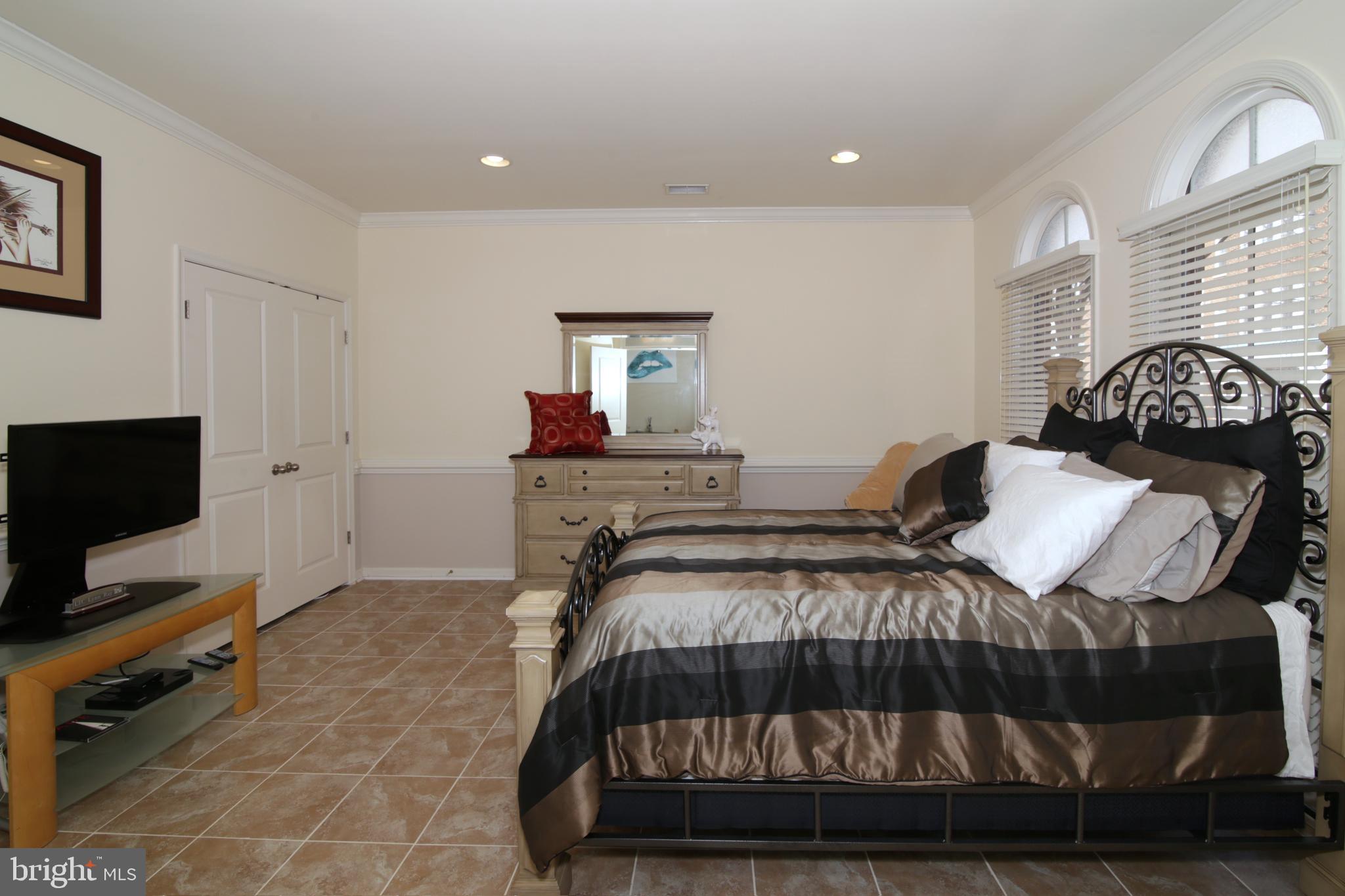 BELMONT BAY - Residential