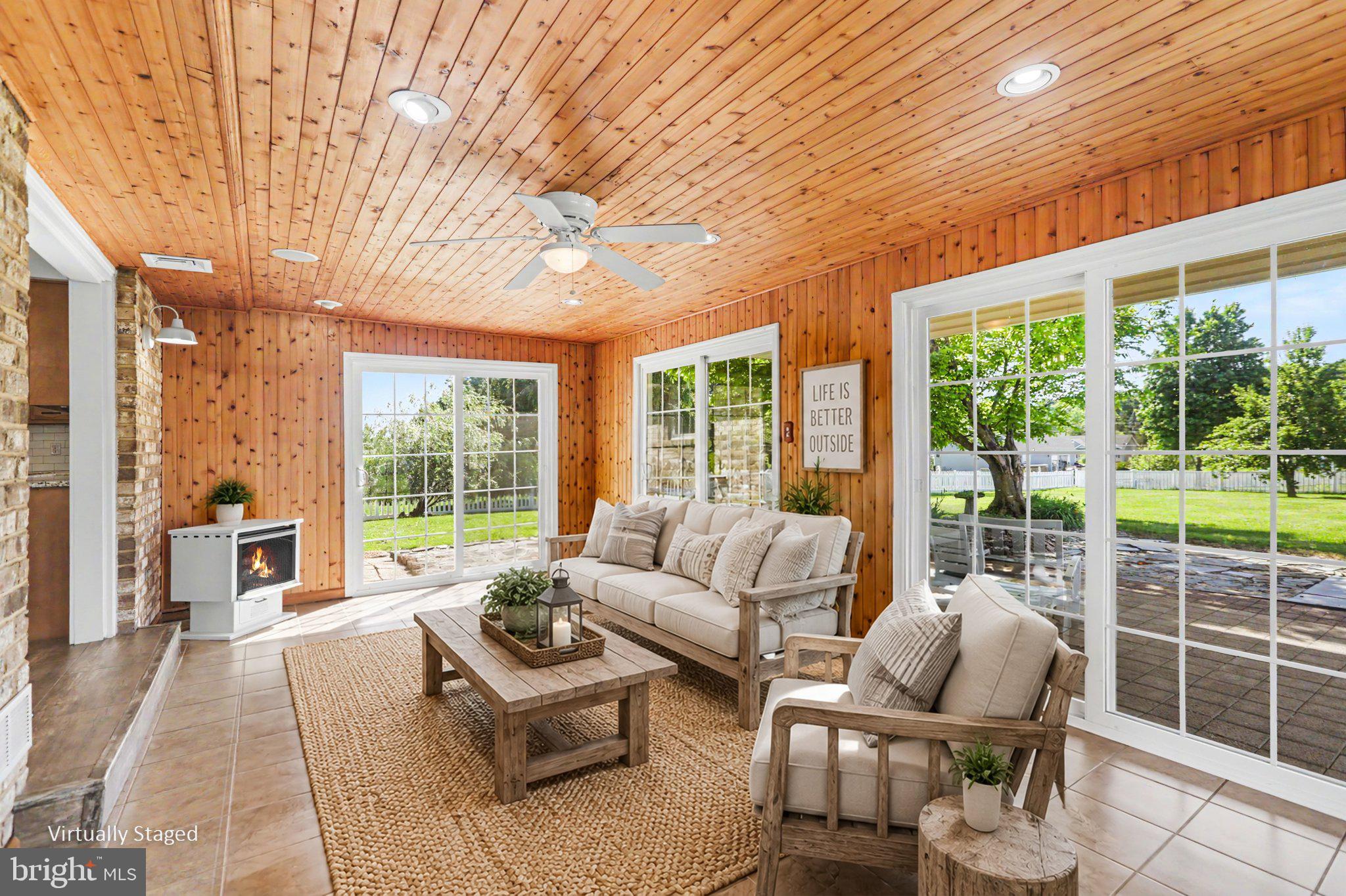 LAKE MEADE - Residential