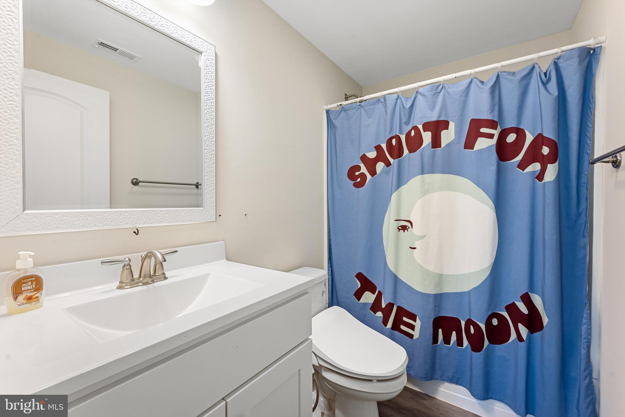 SHANNONDALE - Residential