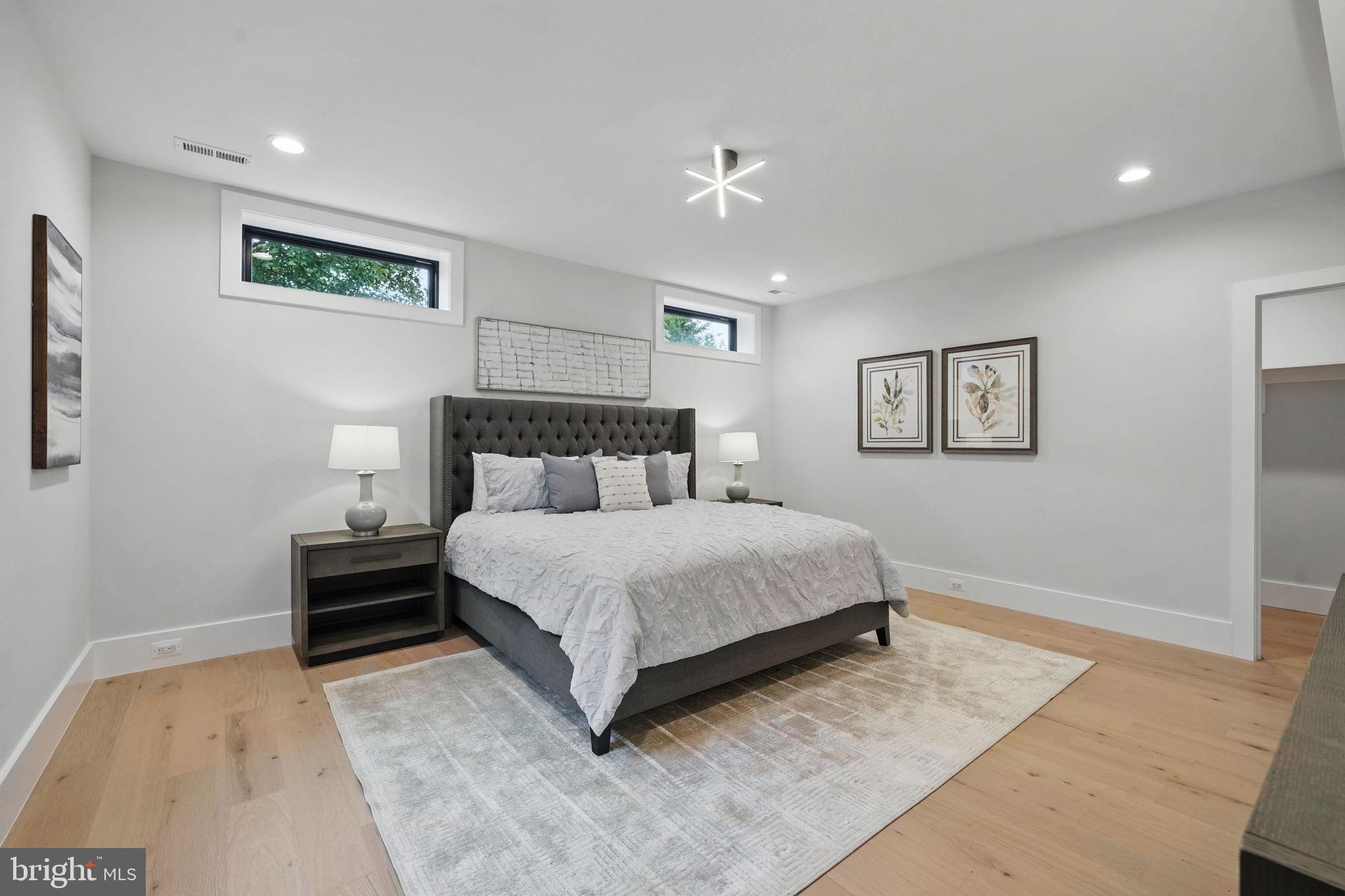 ROSEMONT - Residential