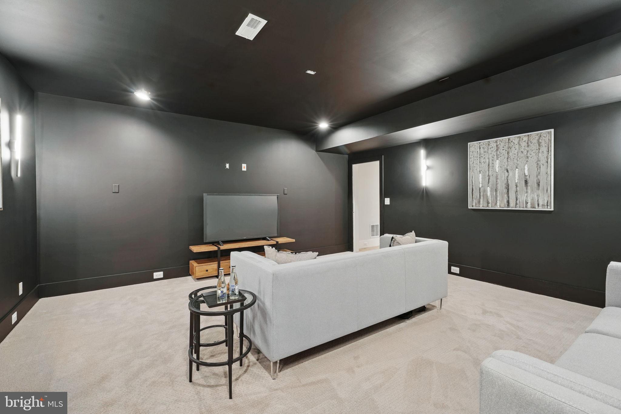 ROSEMONT - Residential