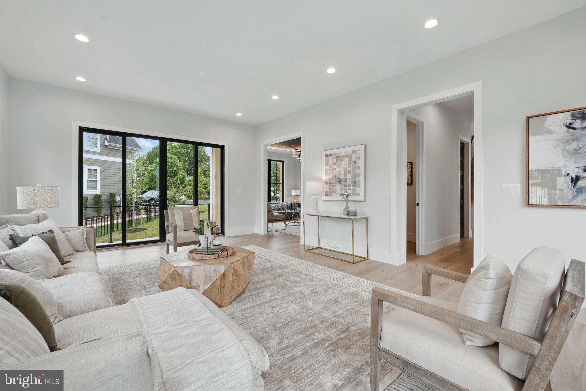 ROSEMONT - Residential