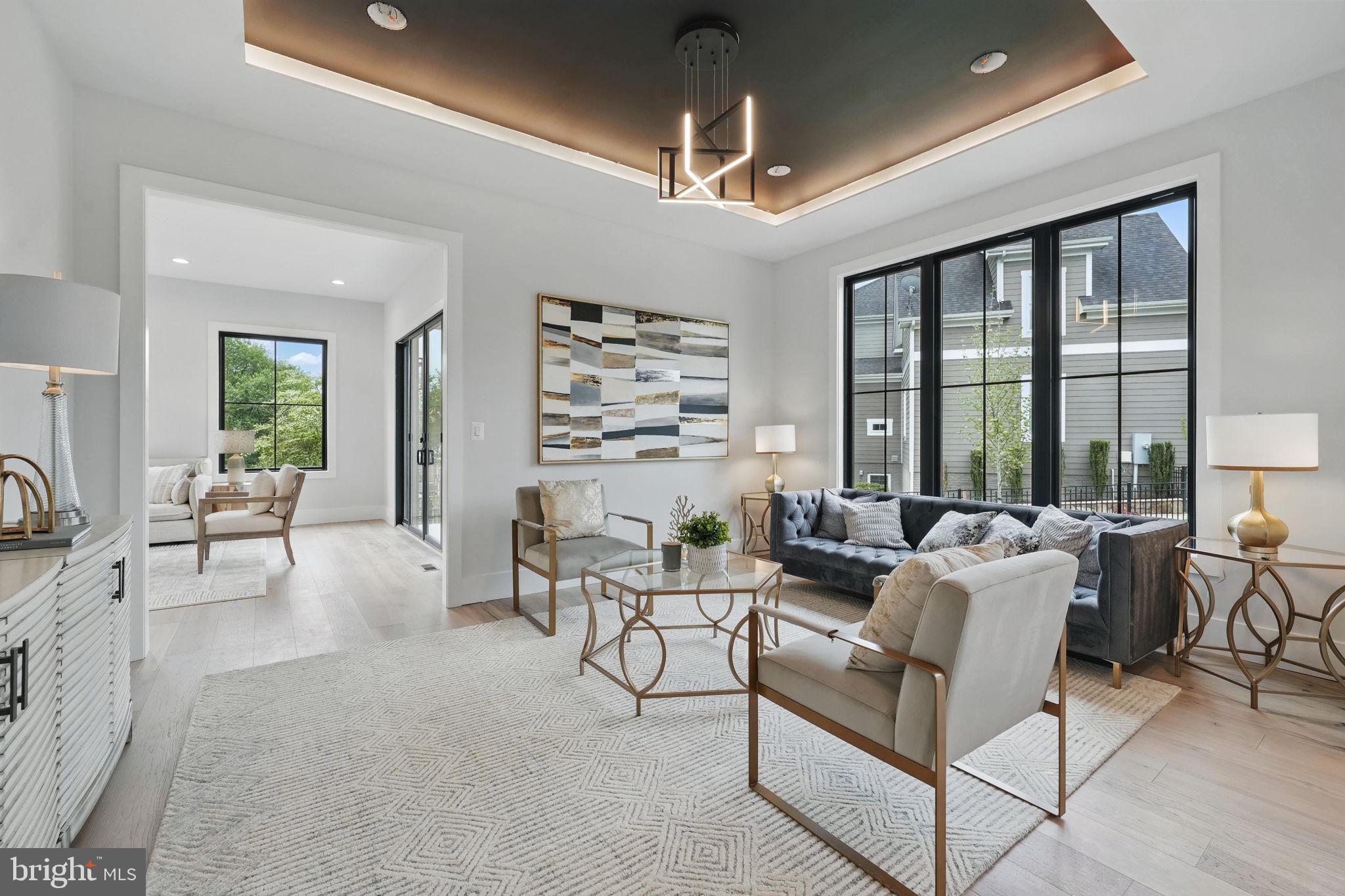 ROSEMONT - Residential