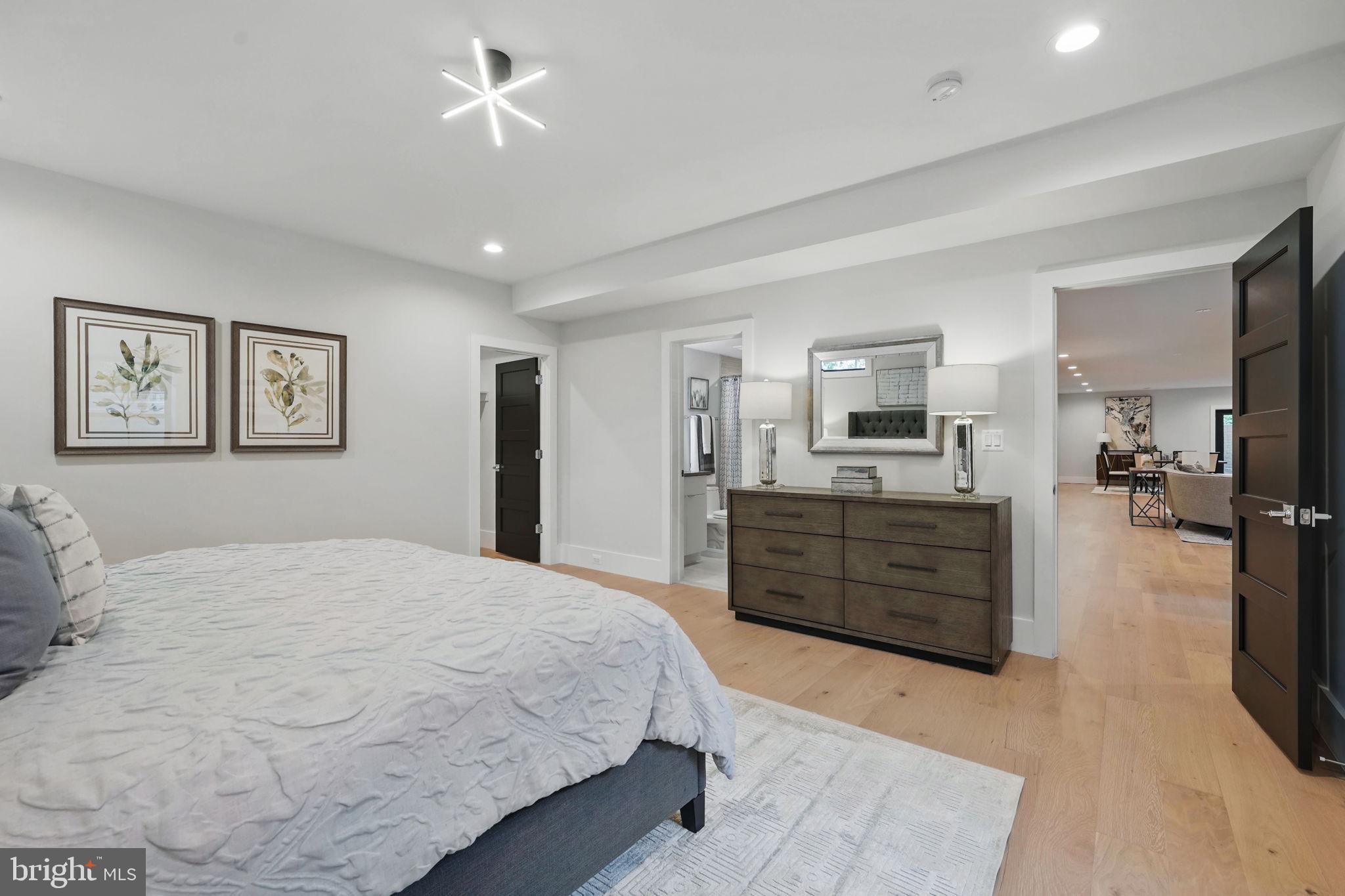 ROSEMONT - Residential