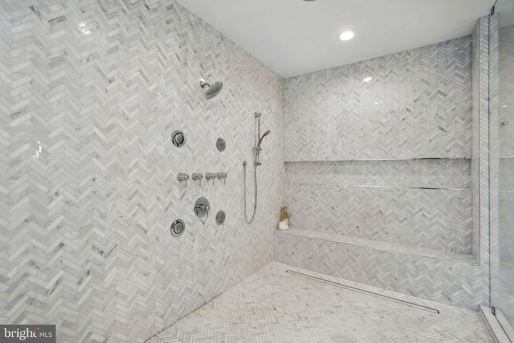 ROSEMONT - Residential