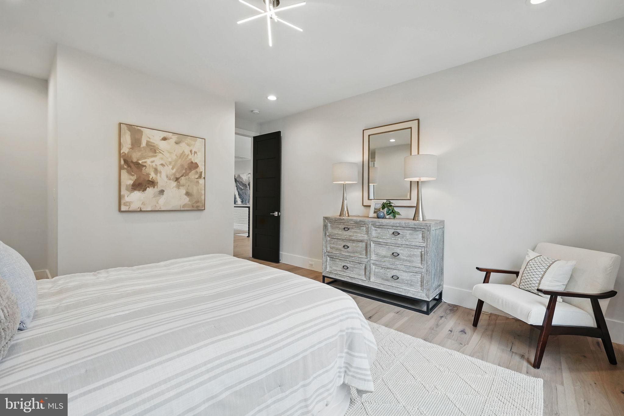 ROSEMONT - Residential