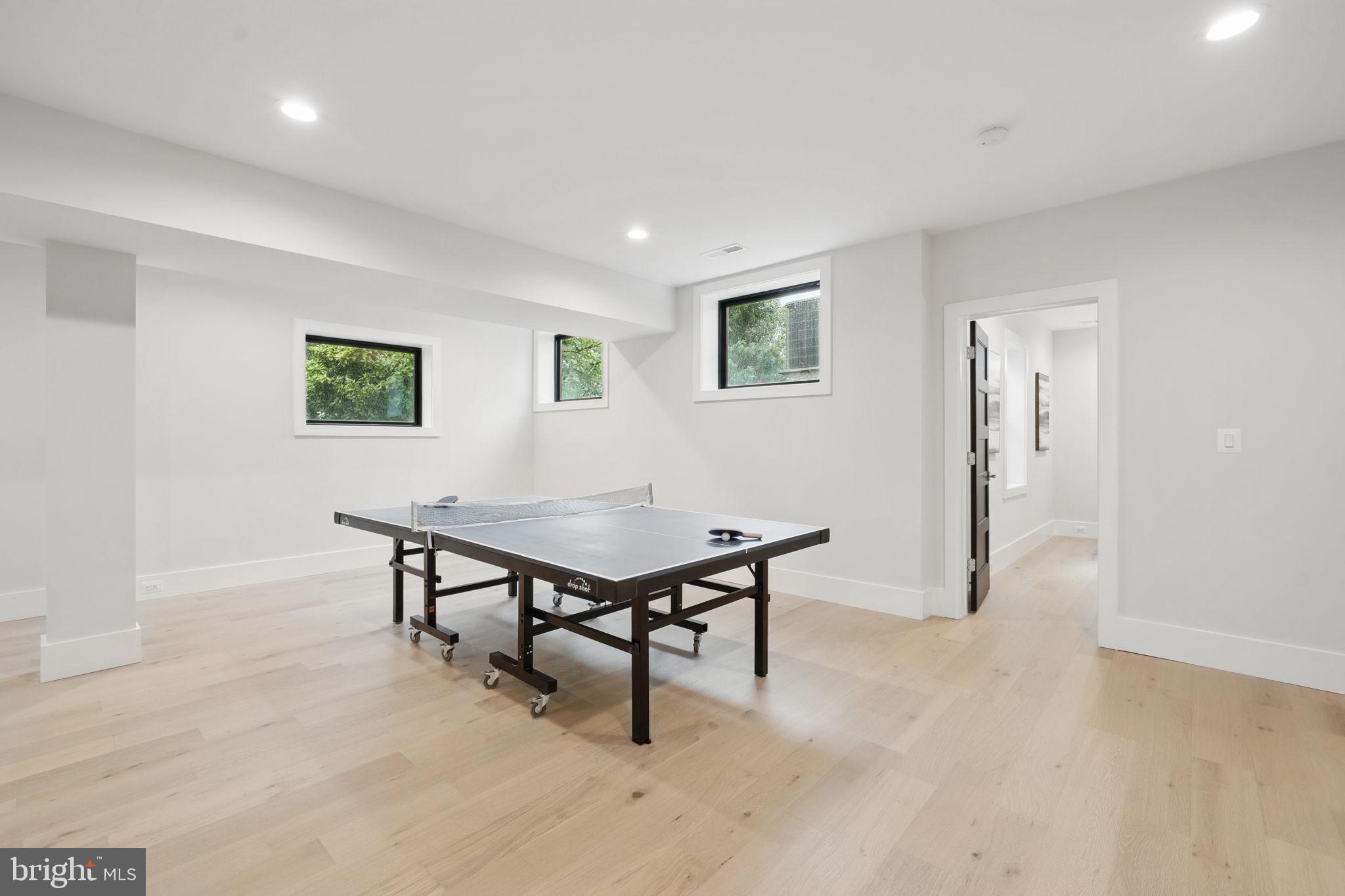 ROSEMONT - Residential